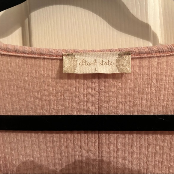 Altar’d state long sleeve cropped shirt - Picture 3 of 5